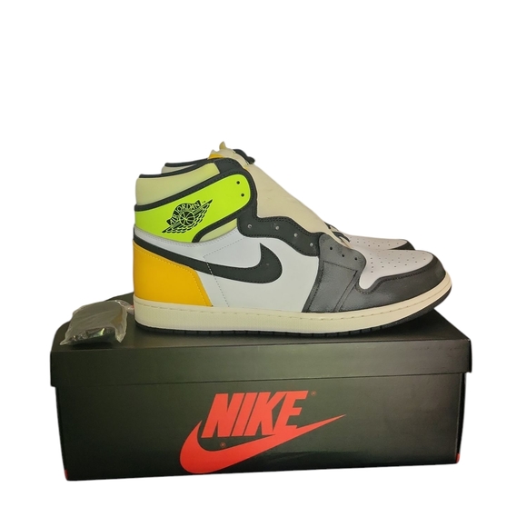 NWT Air Jordan 1 Retro OG High.   Mens Size 16 - Picture 2 of 5